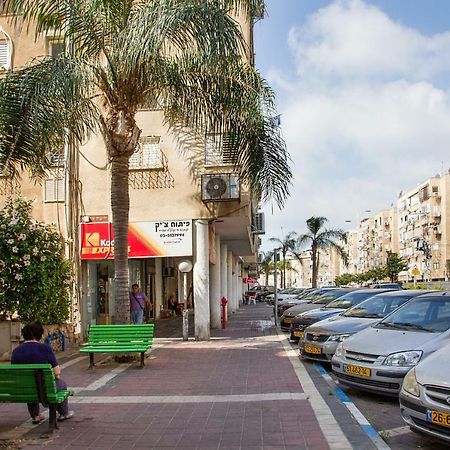 Apartments4You Dinara Bat Yam Extérieur photo