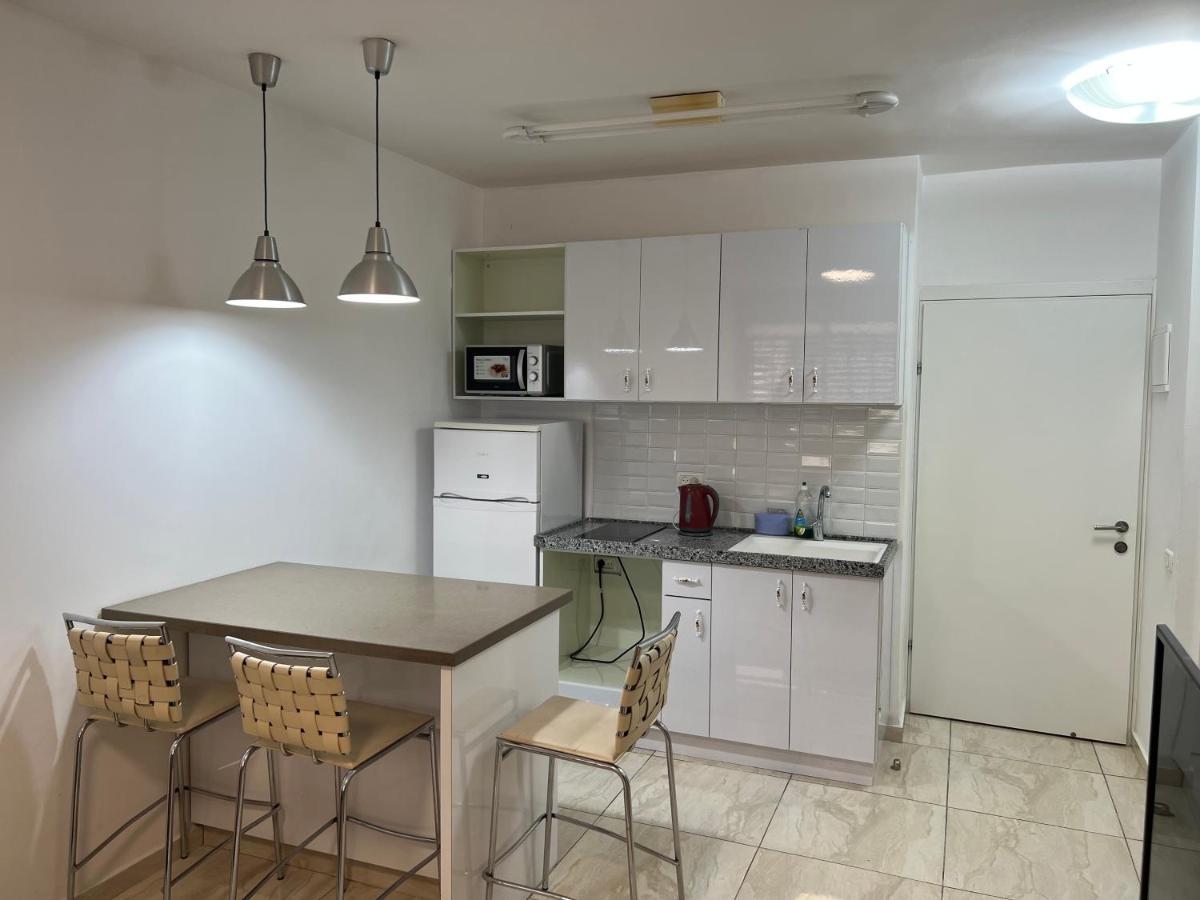 Apartments4You Dinara Bat Yam Extérieur photo