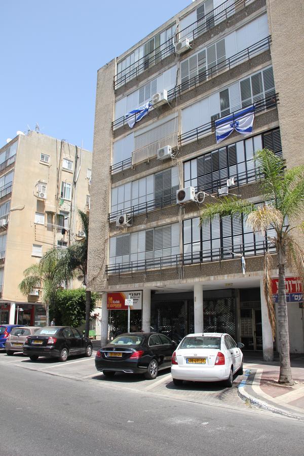 Apartments4You Dinara Bat Yam Extérieur photo