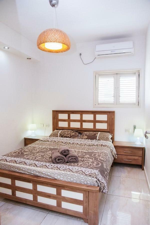 Apartments4You Dinara Bat Yam Extérieur photo