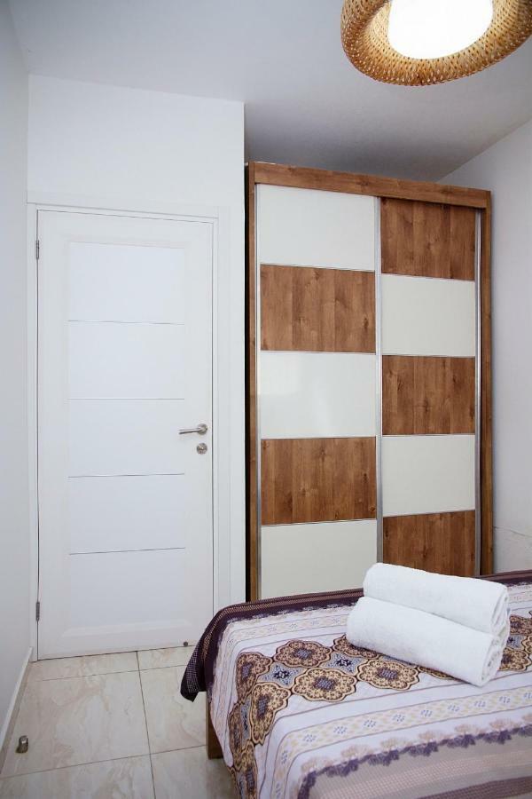 Apartments4You Dinara Bat Yam Extérieur photo