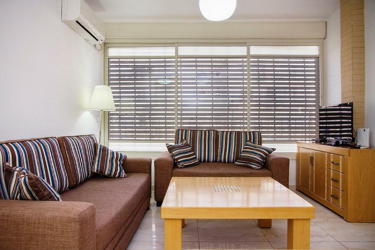 Apartments4You Dinara Bat Yam Extérieur photo