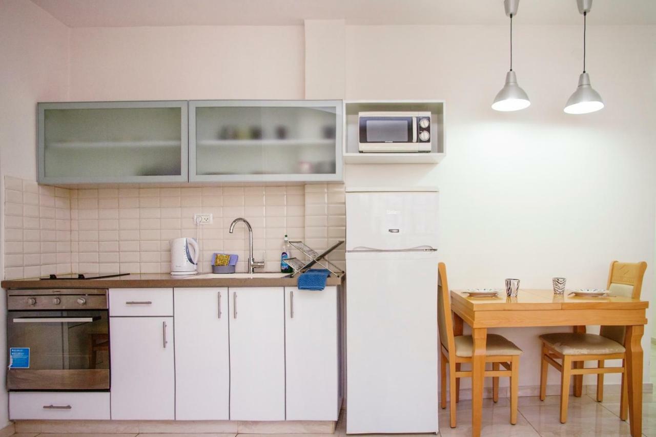Apartments4You Dinara Bat Yam Extérieur photo